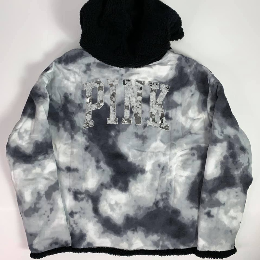 BNWT VS PINK Reversible BLING Sherpa M